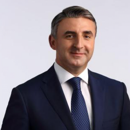 Совет директоров АО «Компания ТрансТелеКом» продлил полномочия генерального директора Романа Кравцова до января 2022.