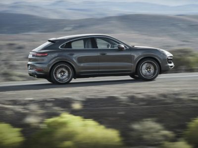Porsche Cayenne: новосибирский дилер начал прием заказов