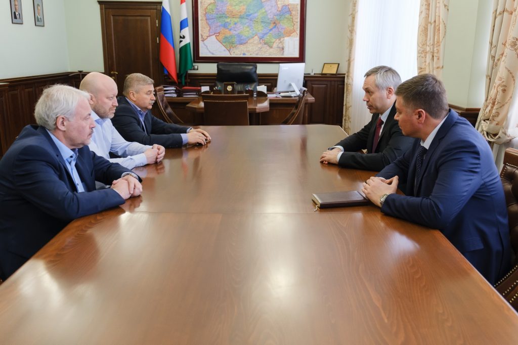 Травников поставил задачу новому тренеру хоккейной «Сибири»