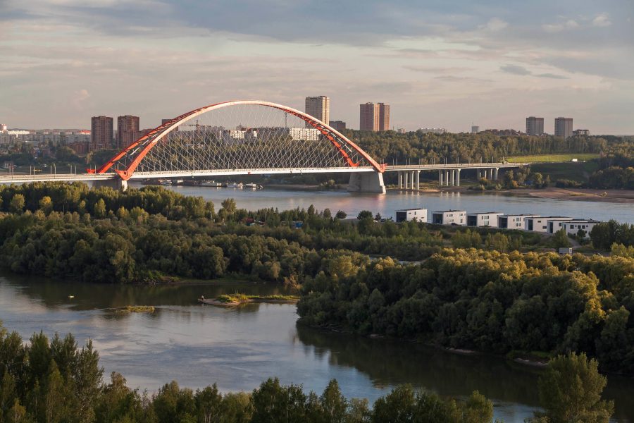 На берегу Оби построят два новых дома с водным фасадом