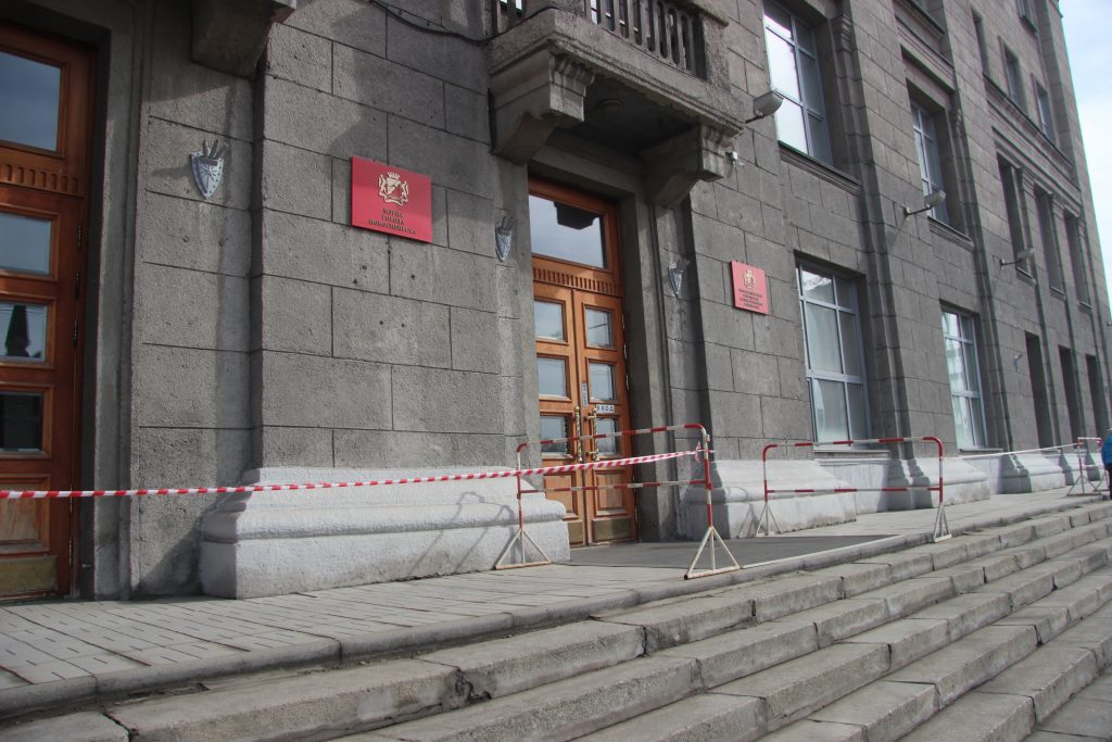 Внутренний долг Новосибирска постепенно сокращается