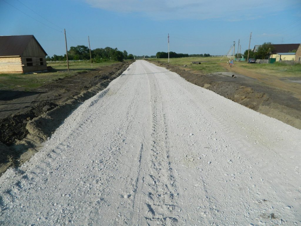 Чуть более половины муниципалитетов заключили дорожные контракты