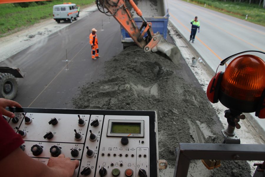 Первый этап реконструкции трассы «Иртыш» в границах Новосибирской области завершат до конца месяца