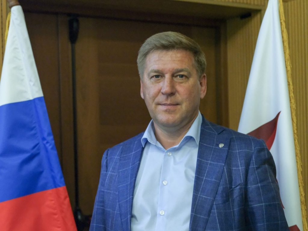 В горизбирком подал документы первый кандидат в депутаты горсовета от политической партии