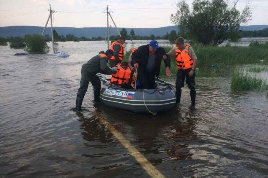 В регионе разворачивается пункт помощи пострадавшим при наводнении в Иркутской области