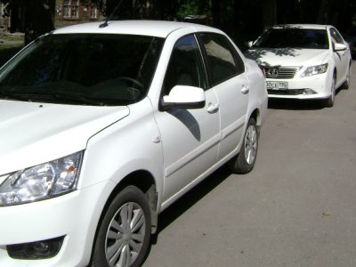 Lexus и Toyota Camry попали в бюджетные рейтинги региона