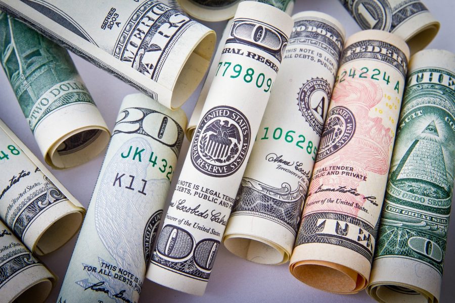 Новосибирская таможня выявила валютные махинации на 3 млрд рублей