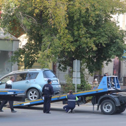 Минтранс ищет подрядчиков для штрафстоянок в районах области