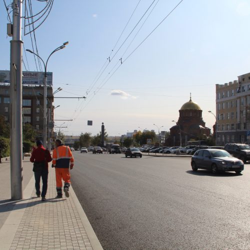 На Красном проспекте Новосибирска появится плитка с «противоскользящим» напылением