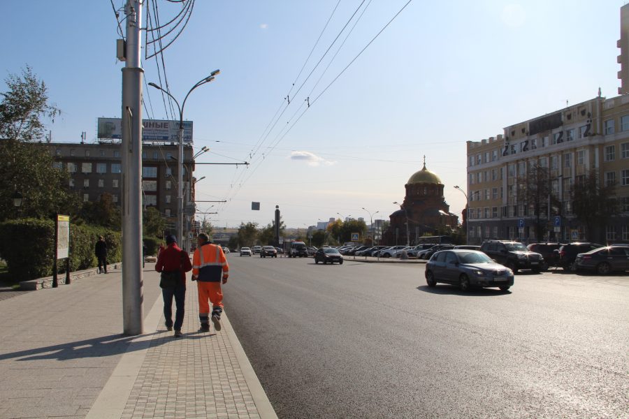 На Красном проспекте Новосибирска появится плитка с «противоскользящим» напылением