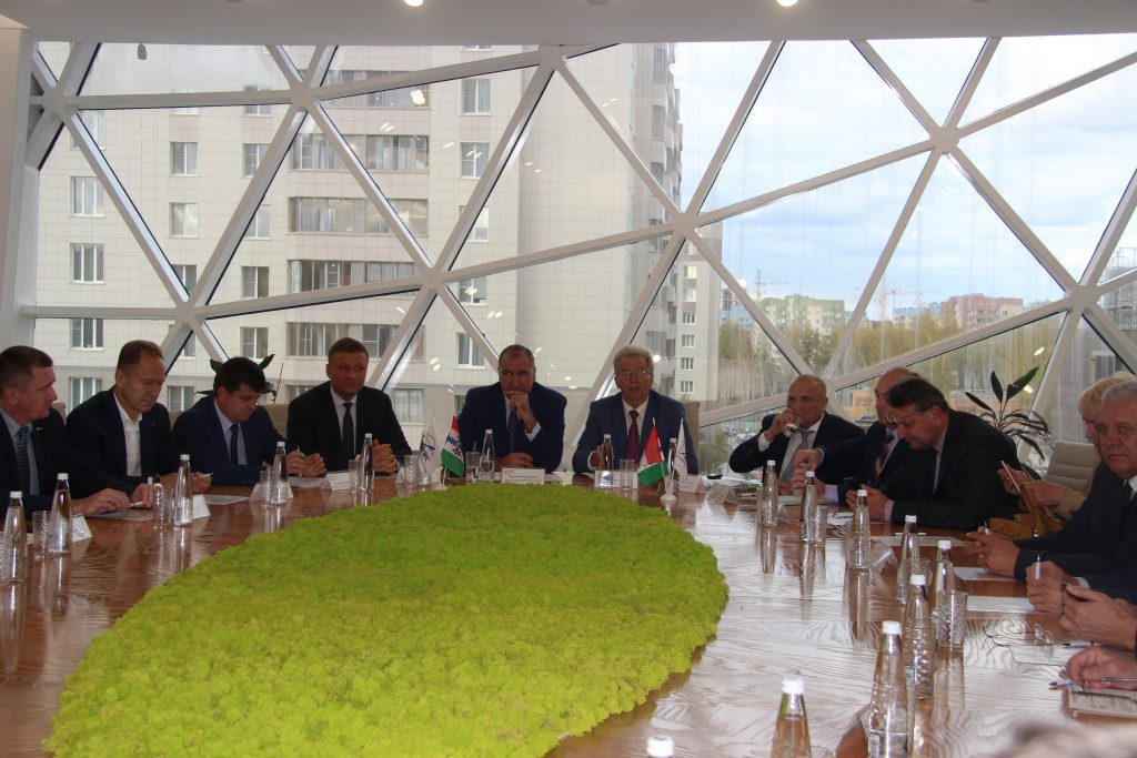 Отрасль просит новую отсрочку на финансовое взросление