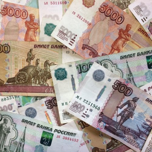 Более 83 млн рублей долгов по зарплате выплатила организация после вмешательства прокуратуры
