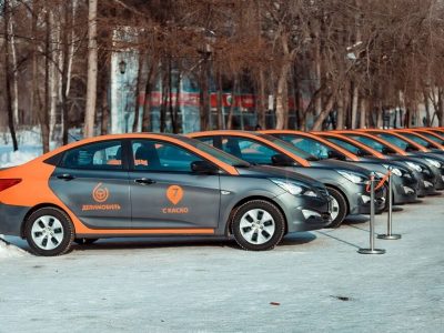 В Новосибирске работает три оператора каршеринга