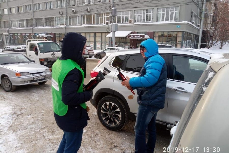 На улицах Новосибирска проходит акция «С заботой о сибиряках»