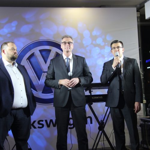 Volkswagen решил «подогреть» рынок в Новосибирске