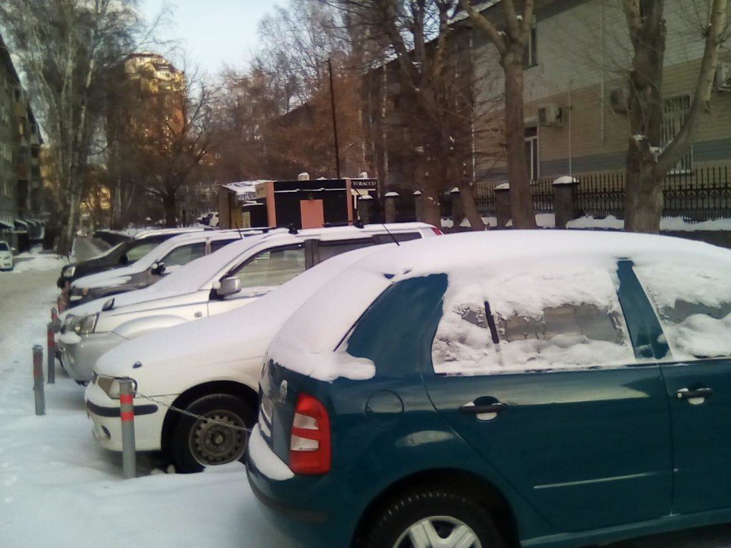 Средний возраст подержанных автомобилей в Новосибирской области около 15 лет