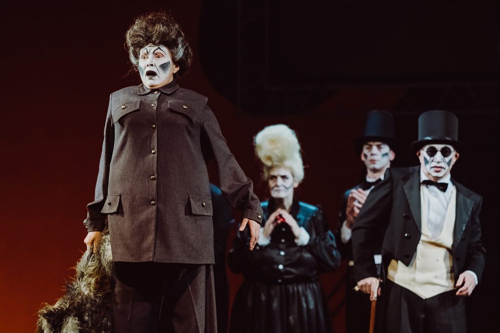 Что-то страшное грядет