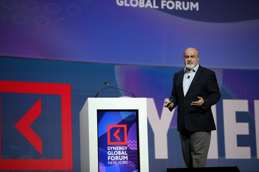 Нассим Талеб станет хедлайнером глобального онлайн-форума