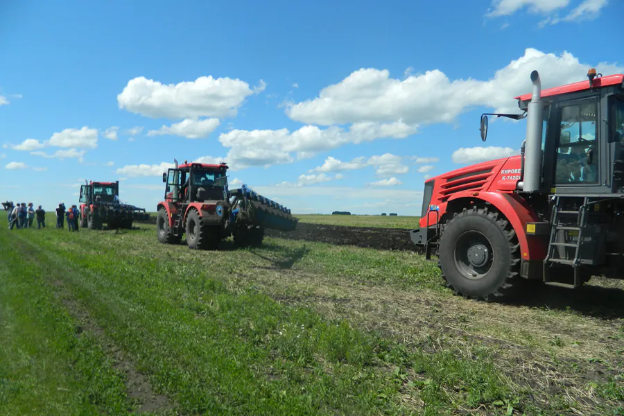 Аграрии могут столкнуться с дефицитом рабочих рук на посевной