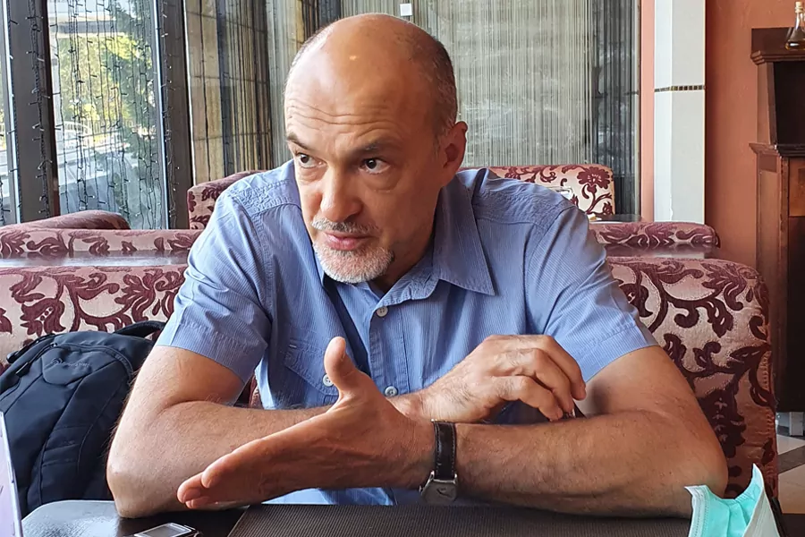 «Вертикаль нулевых дополнена горизонталью двадцатых»