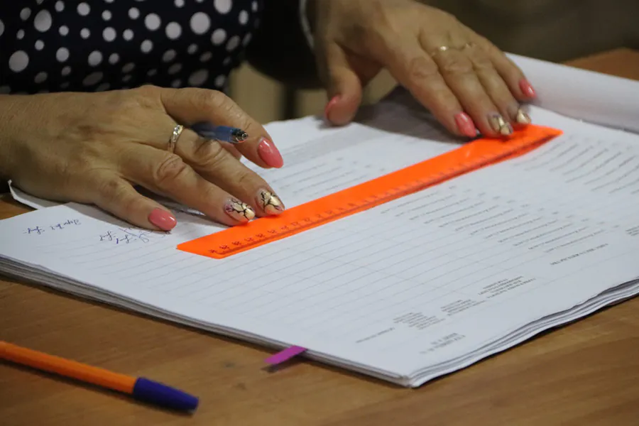 Новые регистрируются, прежние меняют округа