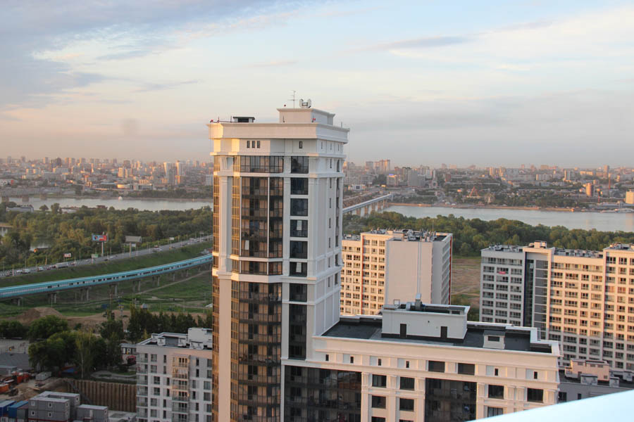 Рост замедлился, но кризис пока не виден