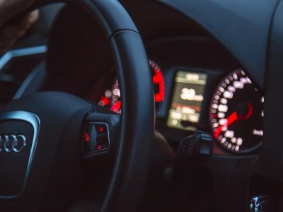 Треть новосибирцев планировали в 2020 году купить автомобиль, но отложили покупку