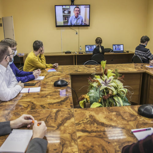 Цифровая эволюция: топ-менеджер «Ростелекома» рассказал новосибирским студентам о технологических трендах