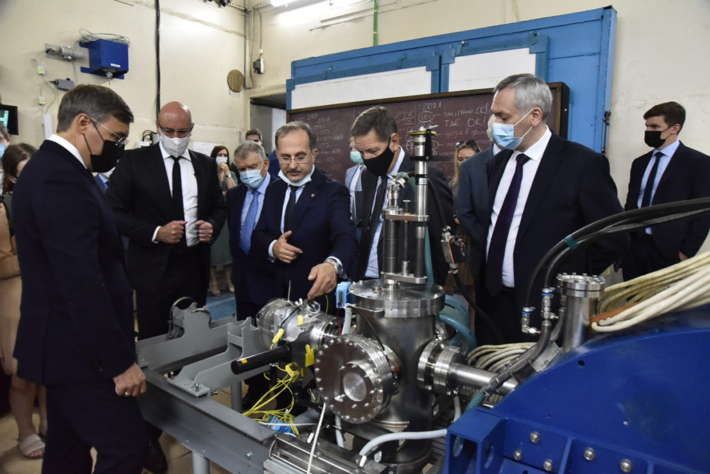 Новосибирские ученые достучались до центра