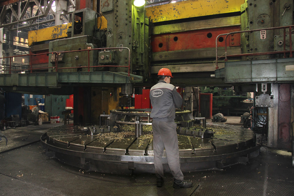 Новосибирский завод заключил сделку на 1,3 млрд