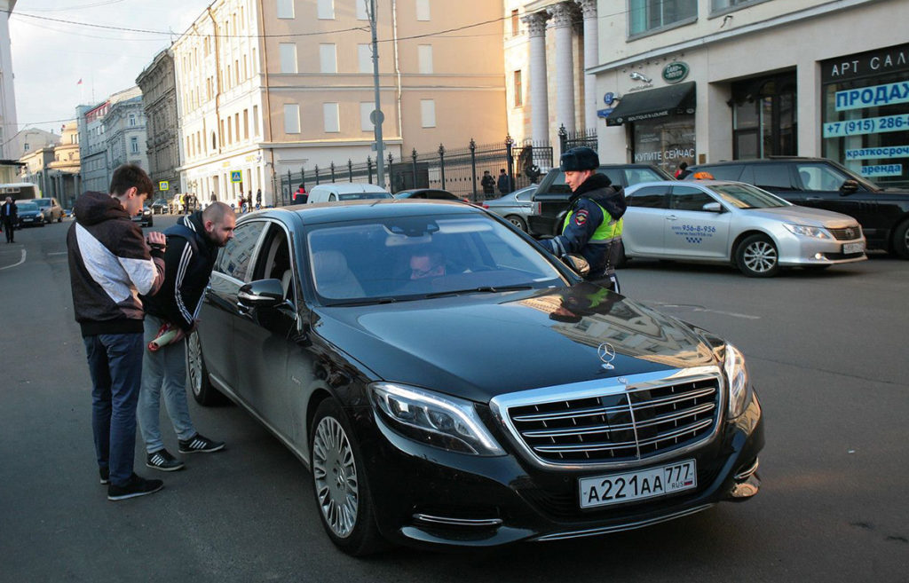 Водителей будут штрафовать за нарушения ПДД, зафиксированные с помощью мобильного приложения