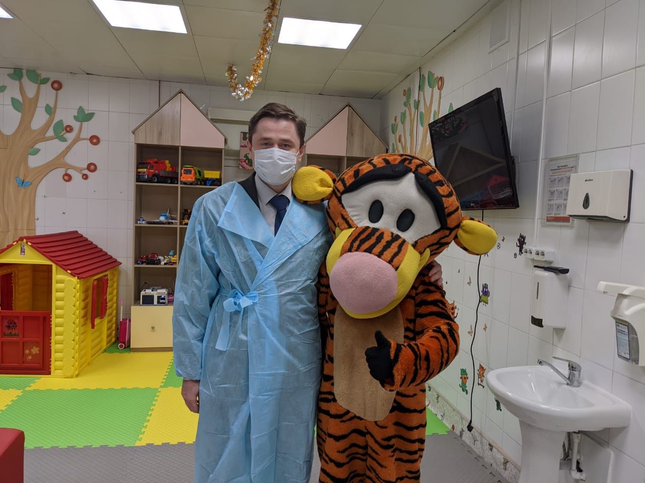 В областной клинической больнице открылась игровая комната для детей с онкозаболеваниями