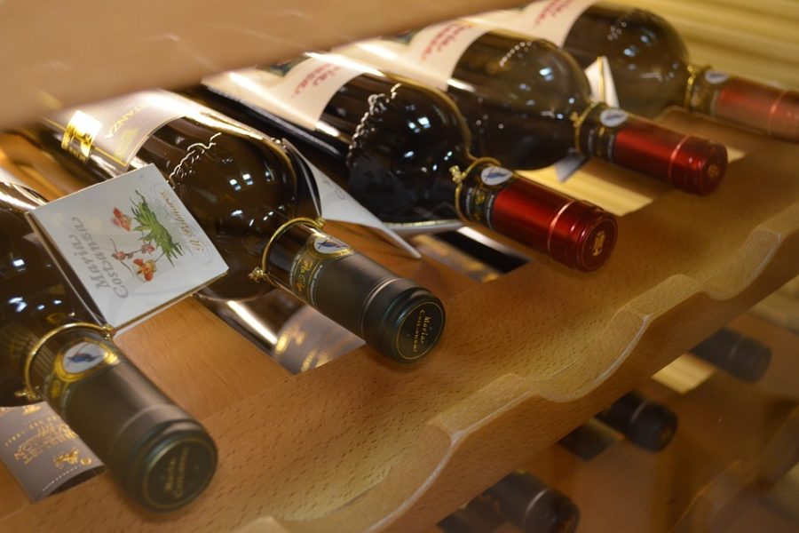 Из магазинов могут исчезнуть некоторые виды вина сразу после Нового года