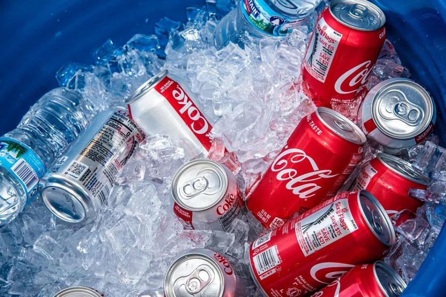 Coca-Cola приостановит работу в России