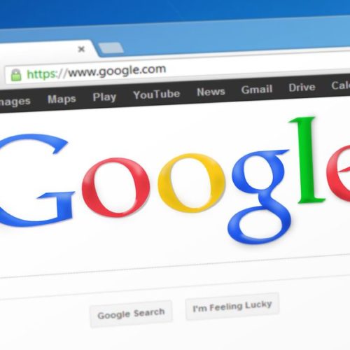 Google приостановил продажу контекстной рекламы на своих платформах в России