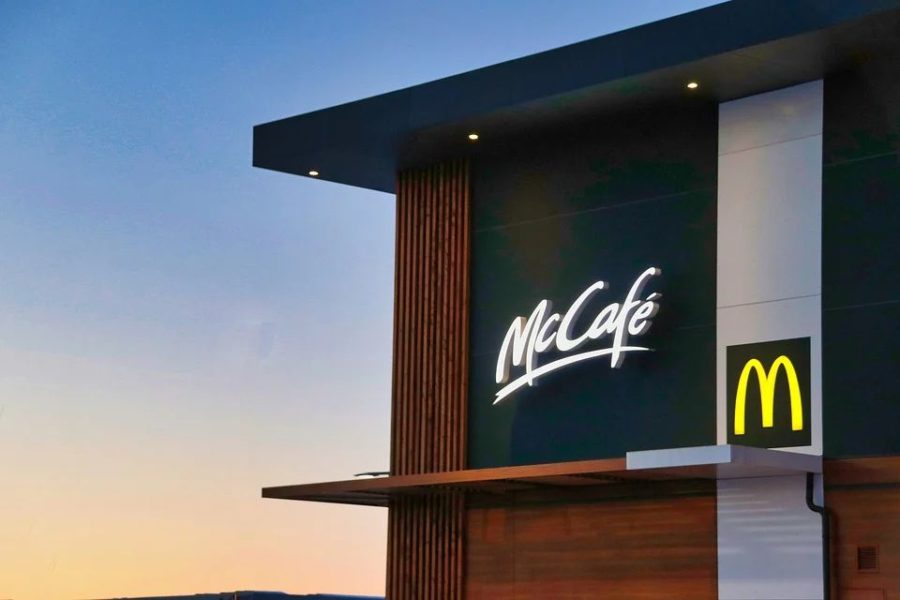 В России «Макдоналдс» временно закроет все рестораны