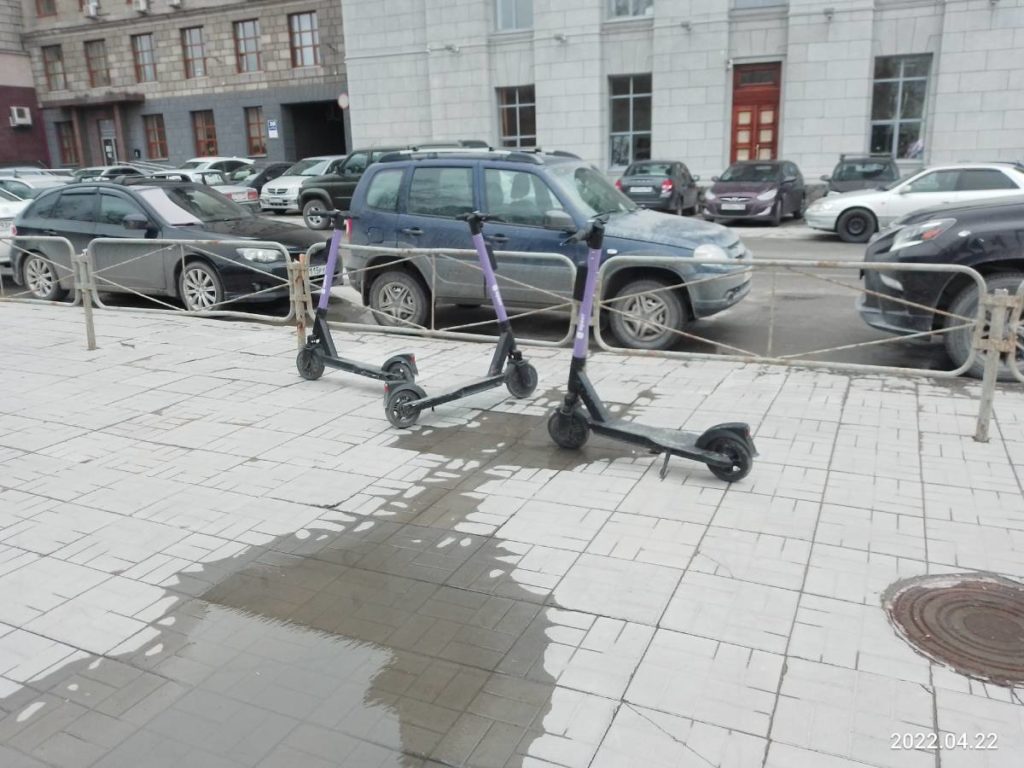 Кикшерингу в Новосибирске вынесли «последнее предупреждение»