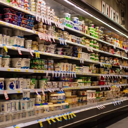 Кабмин отложил введение обязательной маркировки молочной продукции для фермерских хозяйств и сельхозкооперативов