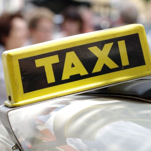 ФСБ может получить доступ к базам данных службы заказов такси