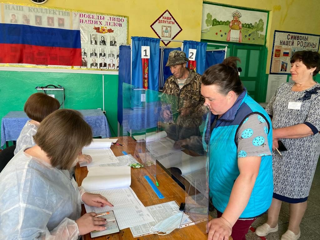 Довыборы в Заксобрание начались с массовой явки избирателей