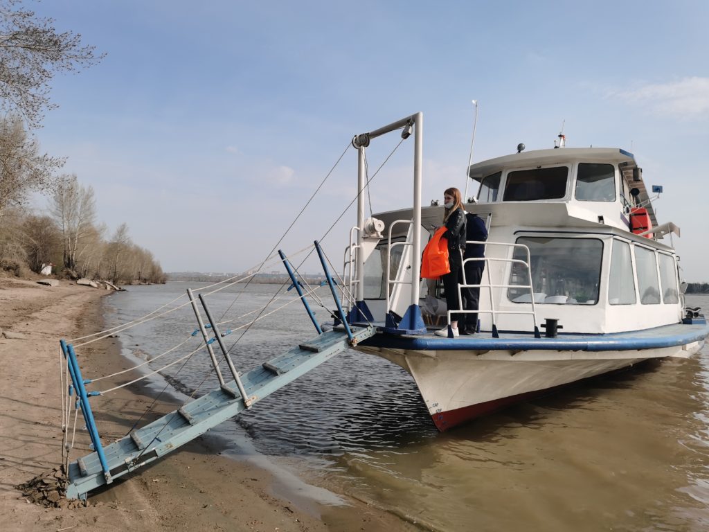 Маловодье серьезно затруднило навигацию на Оби