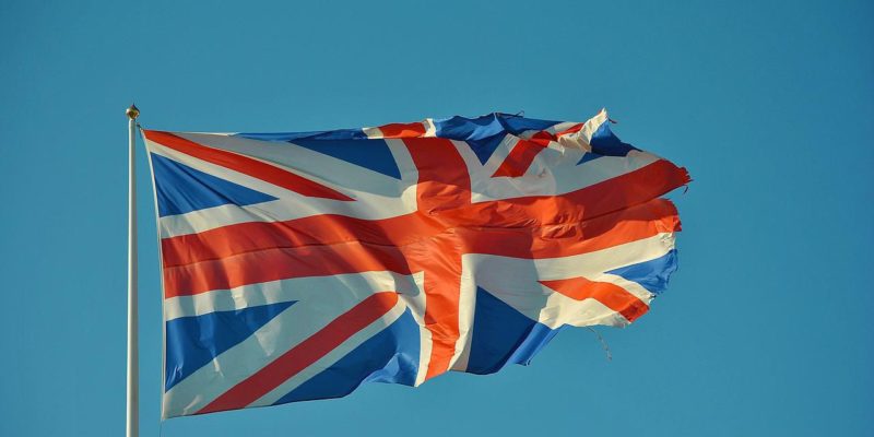 Великобритания и Япония ввели новую порцию антироссийских санкций