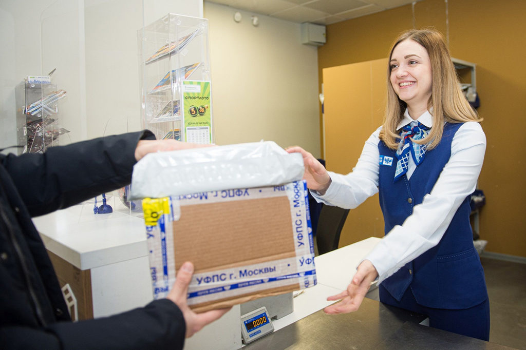 Товары LC Waikiki жителям Сибири будет доставлять Почта России