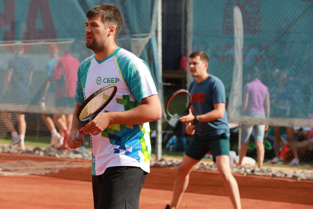 Новосибирский Сбербанк стал организатором любительского теннисного турнира
