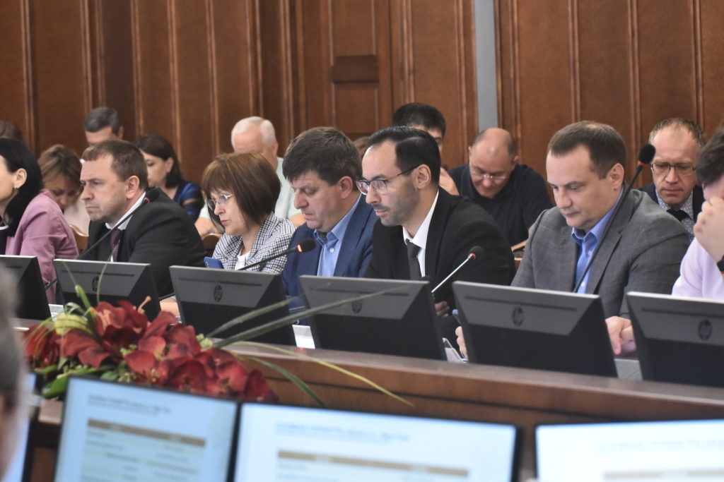 По какому принципу распределяются федеральные деньги на инфраструктуру?