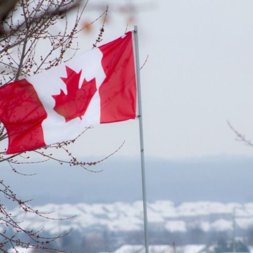 Канада и США расширили санкции против России, норвежская химическая компания Jotun уходит из страны
