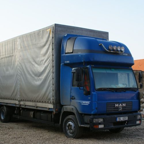 Производители грузовиков MAN и Scania оставаться в России не планируют
