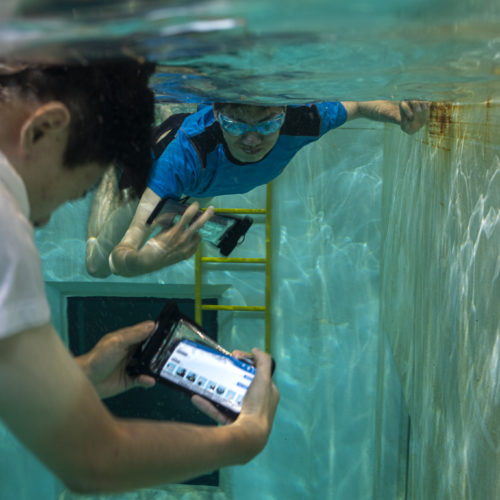 приложение для обмена сообщениями под водой