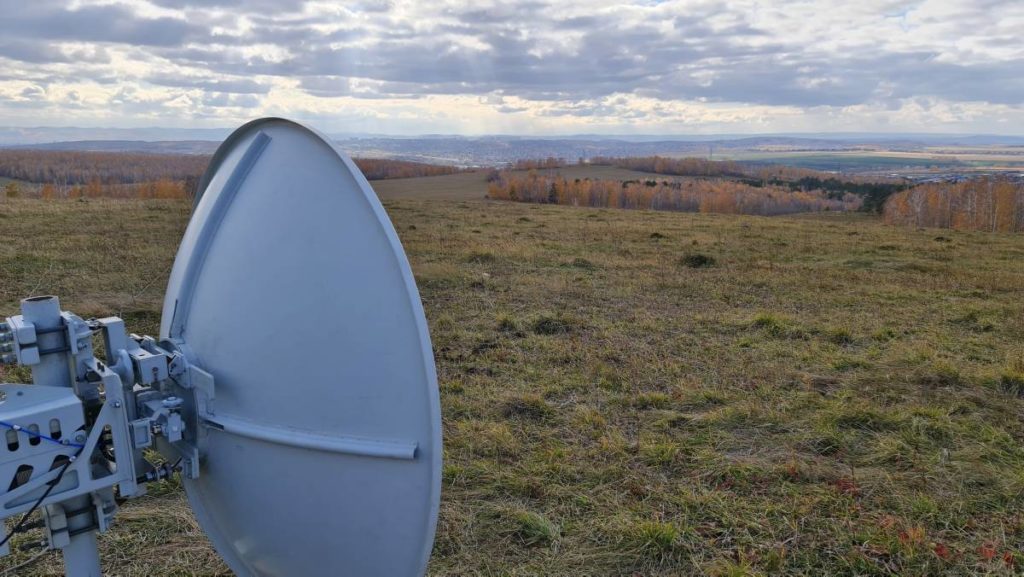«Дочка» Ростеха запустила производство станций для дальней высокоскоростной связи