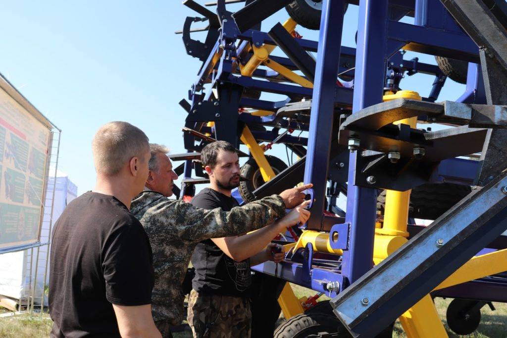 Аграрии, купившие сельхозтехнику производителей Новосибирска, лишились права на субсидии